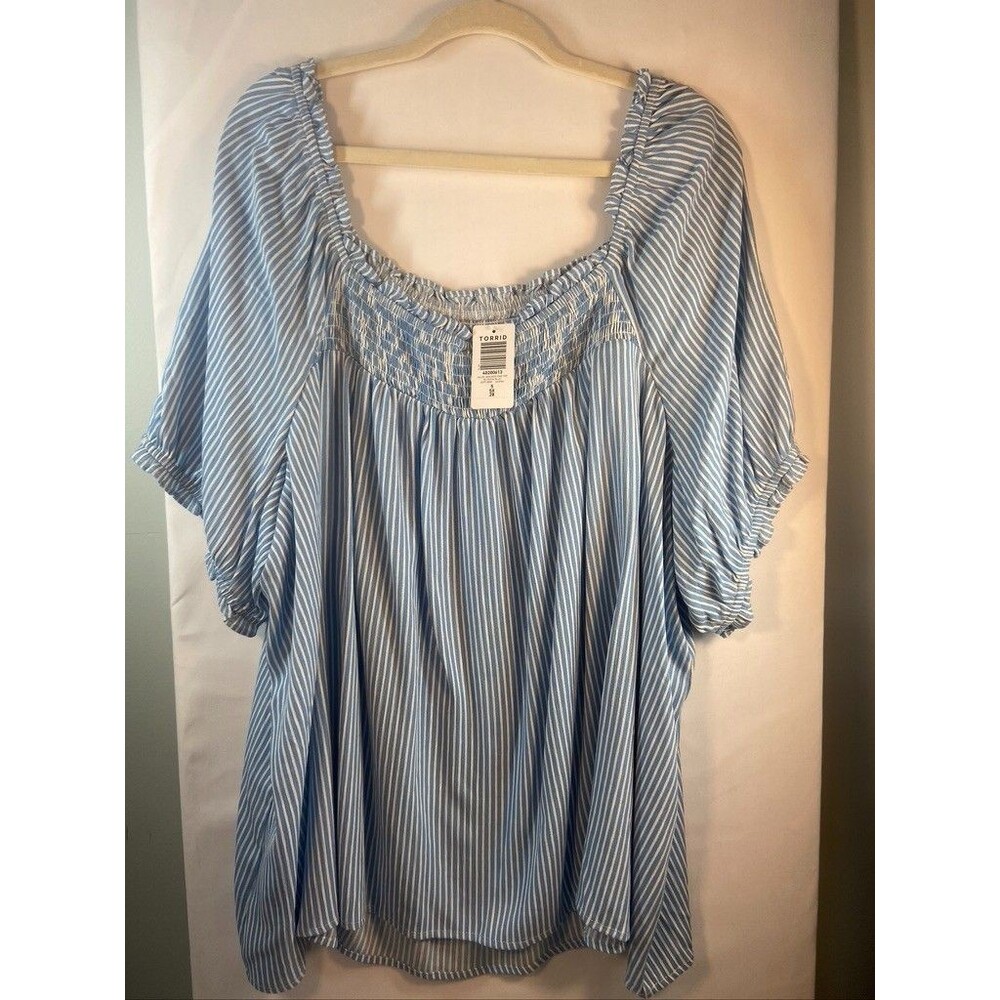 Torrid Washable Gauze Smocked Yoke Ruffle Top Bliss Blue Plus Sz 5 5X 28